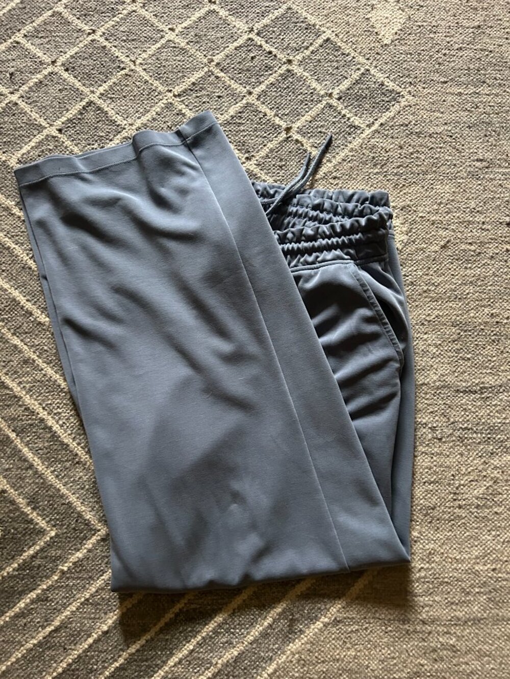 Athleta Wide Leg Sweat Pants Seasoft Mid Rise Straight Pant